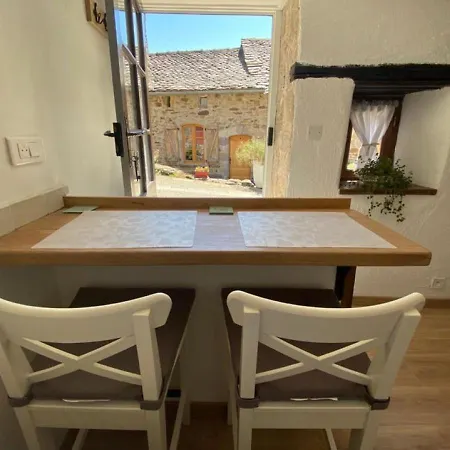 Holiday home - Mon Petit Gite Located In One Of The Most Beautiful Villages In France *