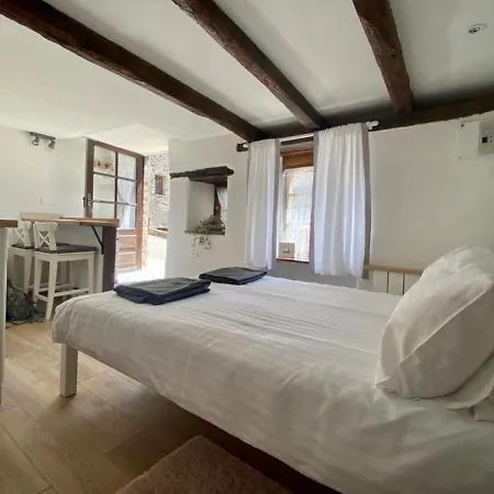 - Mon Petit Gite Located In One Of The Most Beautiful Villages In France Hotel