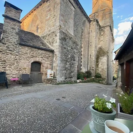 Holiday home - Mon Petit Gite Located In One Of The Most Beautiful Villages In France *